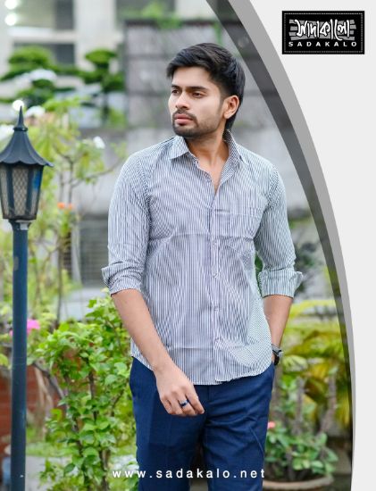 Picture of Classic Looking Cotton Fabric Formal Striped White Shirt