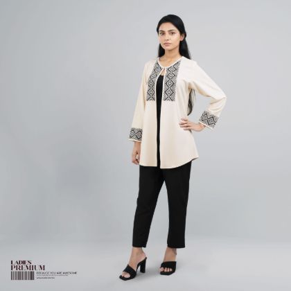 Picture of Womens Premium Kurti - Avira